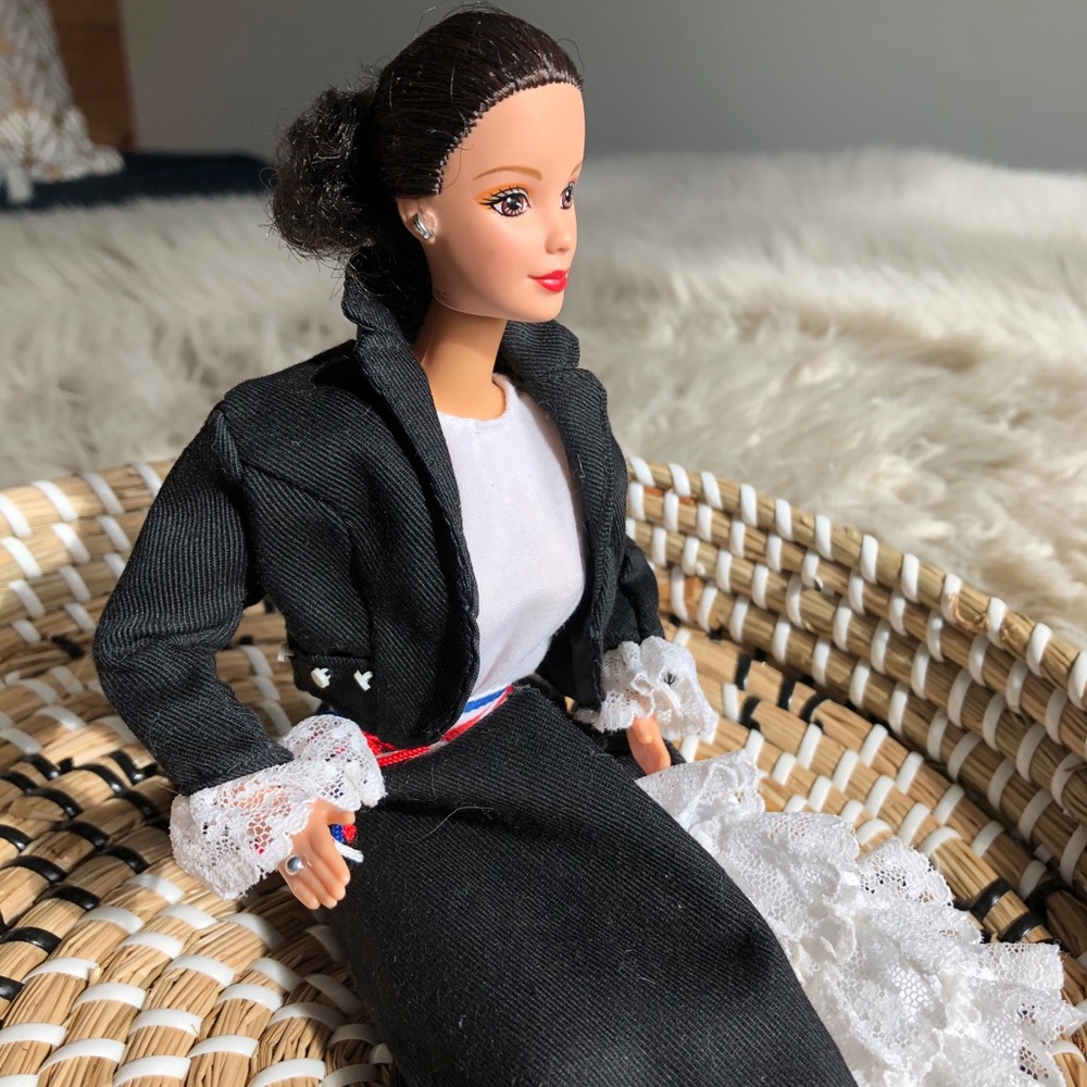 Barbie 1998 - Chilean Used - Picture 6 of 9